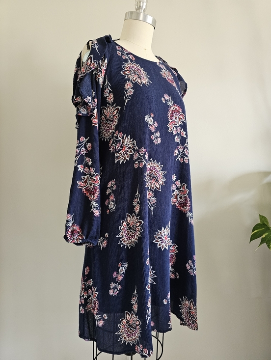 Old Navy Dresses & Skirts - OLD NAVY boho style cold shoulder swing dress with ruffles and long sleeves